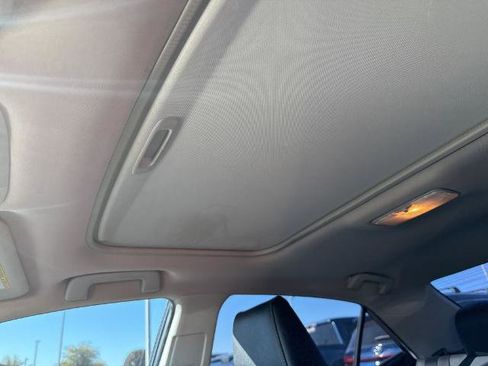 Used 2015 Toyota Corolla L image 14