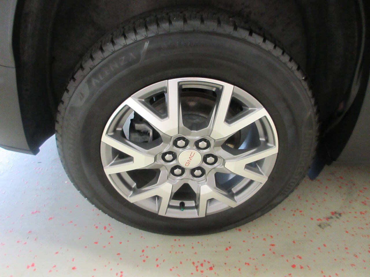 Used 2021 GMC Acadia SLT AWD/4WD image 29
