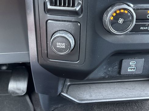 Used 2023 Ford F150 XLT image 26