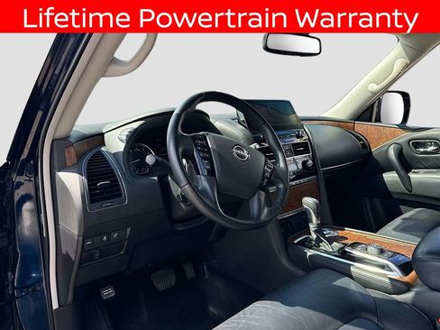 Used 2024 Nissan Armada SL image 8