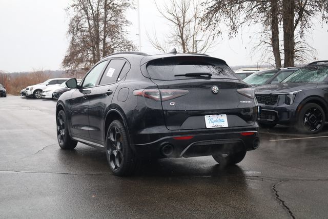 New 2025 Alfa Romeo Stelvio Sprint AWD/4WD image 5