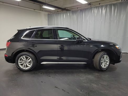 Used 2022 Audi Q5 2.0T Premium w/ Convenience Package image 9
