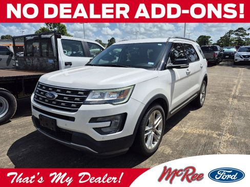 Used 2017 Ford Explorer XLT w/ Equipment Group 202A FWD image 1