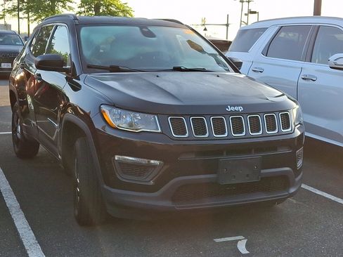 Used 2018 Jeep Compass Sport w/ Tech Group AWD/4WD image 5