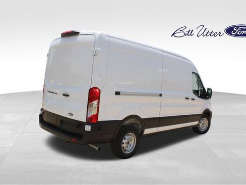 New 2026 Ford Transit 250 148 Medium Roof RWD image 3