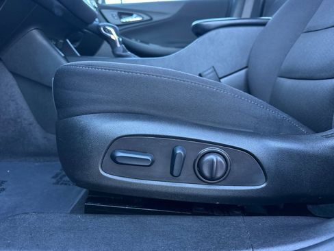 Used 2024 Chevrolet Malibu LT image 13