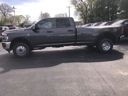 New 2026 RAM 3500 Tradesman image 3