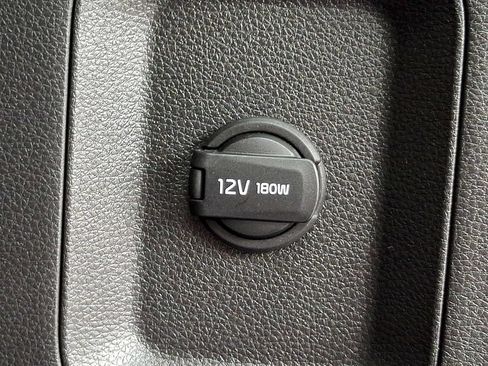 Used 2023 Kia Carnival LX FWD image 28