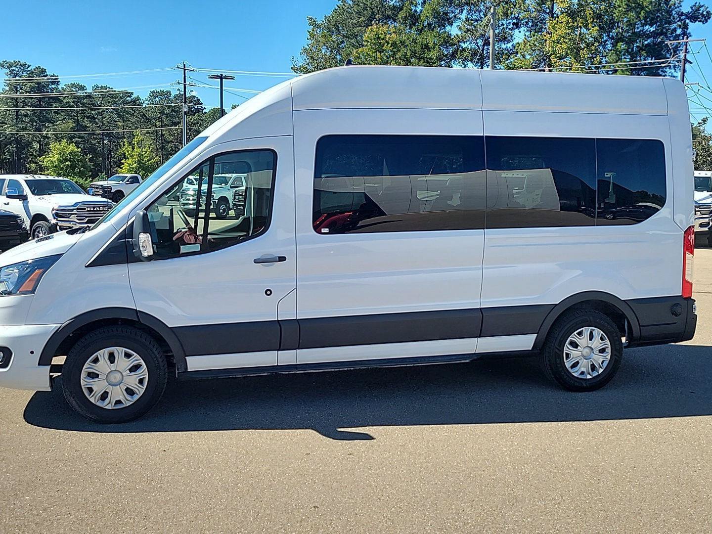 Used 2024 Ford Transit 350 XLT RWD image 2