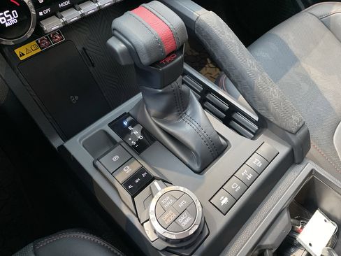 Used 2025 Toyota Tacoma TRD Pro image 28