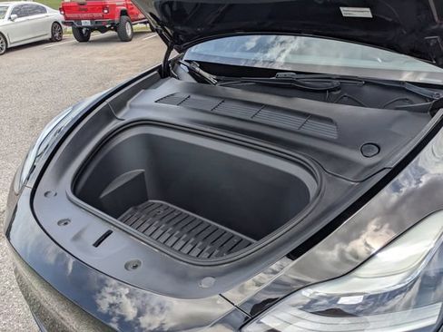 Used 2022 Tesla Model Y Performance AWD/4WD image 11