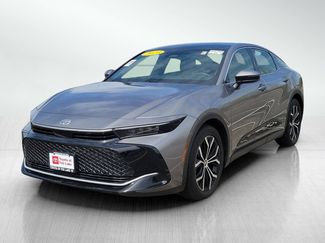 Used 2023 Toyota Crown AWD/4WD video 2