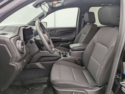 Used 2023 Chevrolet Colorado Trail Boss w/ Technology Package AWD/4WD image 18