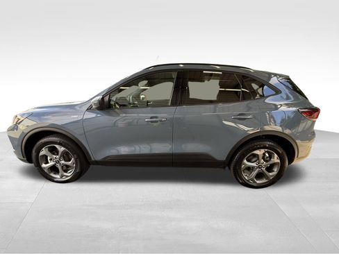Used 2025 Ford Escape ST-Line Select AWD/4WD image 9