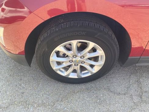 Used 2021 Chevrolet Equinox LT image 10