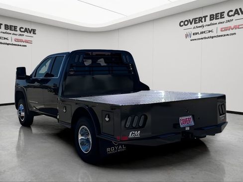 New 2026 GMC Sierra 3500 SLE w/ SLE Convenience Package image 7