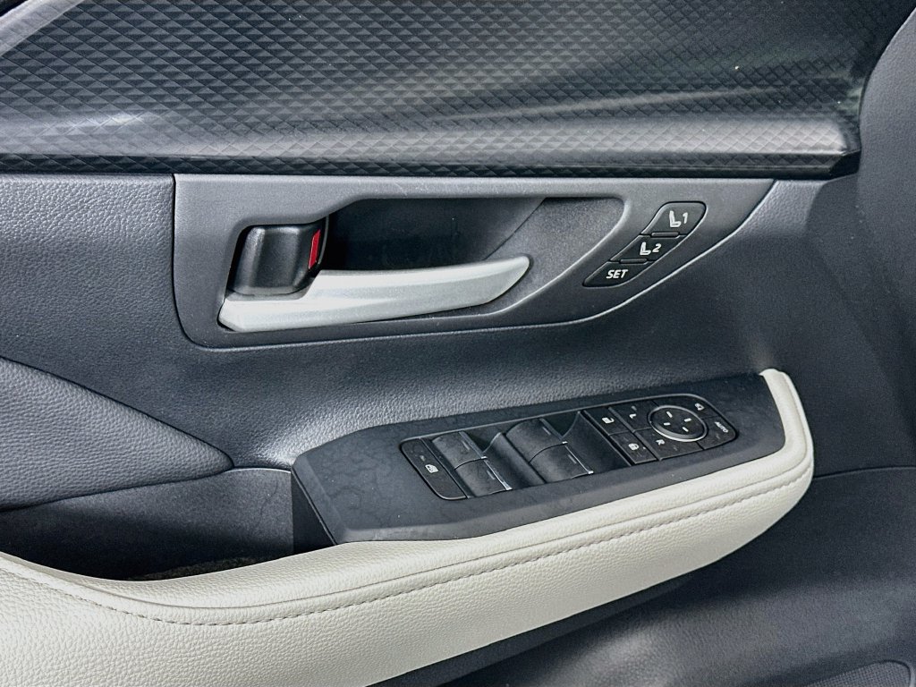 Certified 2026 Toyota Grand Highlander AWD Hybrid image 18