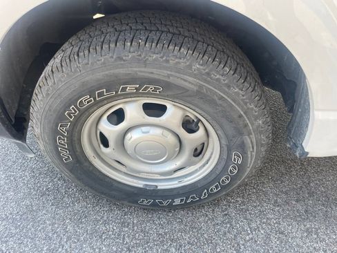 Used 2022 Ford F150 XL w/ Equipment Group 101A High RWD image 11