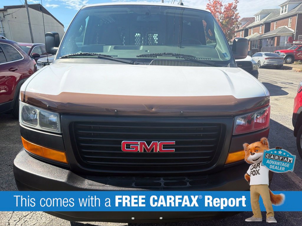 Used 2019 GMC Savana 2500 RWD image 2