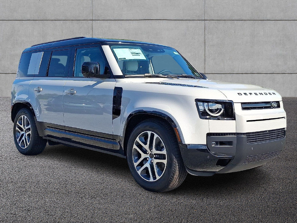 New 2026 Land Rover Defender 110 X-Dynamic SE AWD/4WD image 2