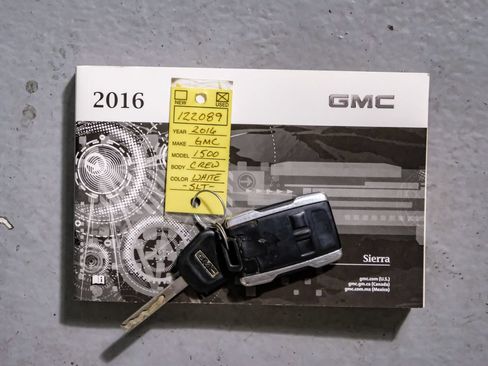 Used 2016 GMC Sierra 1500 SLT w/ All-Terrain Package AWD/4WD image 58