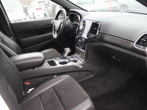 Used 2022 Jeep Grand Cherokee Laredo X image 34