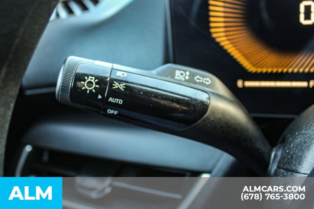 Used 2025 Kia K4 FWD image 28