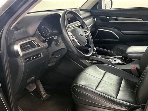 Used 2020 Kia Telluride EX image 17