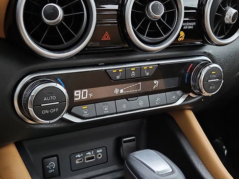 Certified 2025 Nissan Sentra SV w/ SV Premium Package image 16