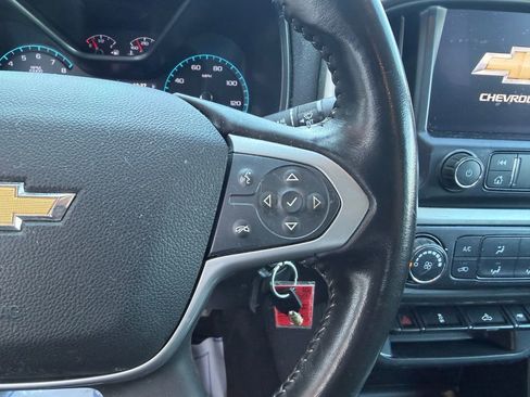 Used 2019 Chevrolet Colorado LT image 14