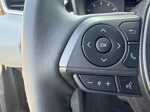 Used 2025 Toyota Corolla SE image 27