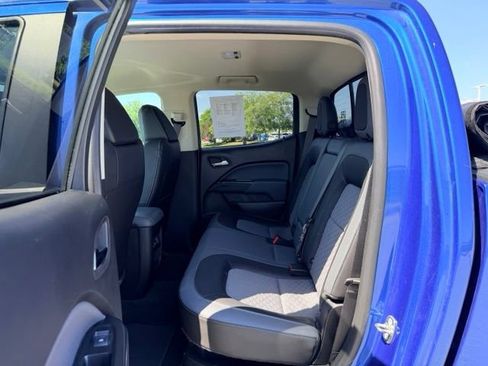 Used 2018 Chevrolet Colorado Z71 AWD/4WD image 8