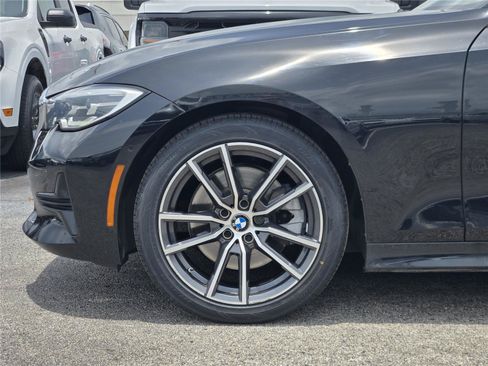 Used 2021 BMW 330i Sedan w/ Premium Package RWD image 9