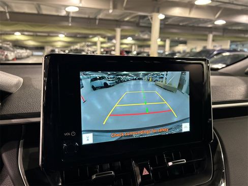 Used 2025 Toyota Corolla Cross AWD Hybrid w/ Convenience Package image 17