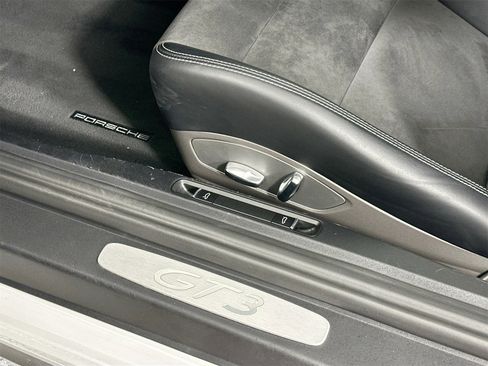 Used 2015 Porsche 911 GT3 image 29
