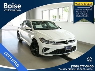 Used 2025 Volkswagen Jetta SE w/ Black Wheel Package