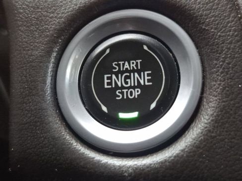 Used 2021 Chevrolet Tahoe Z71 image 29