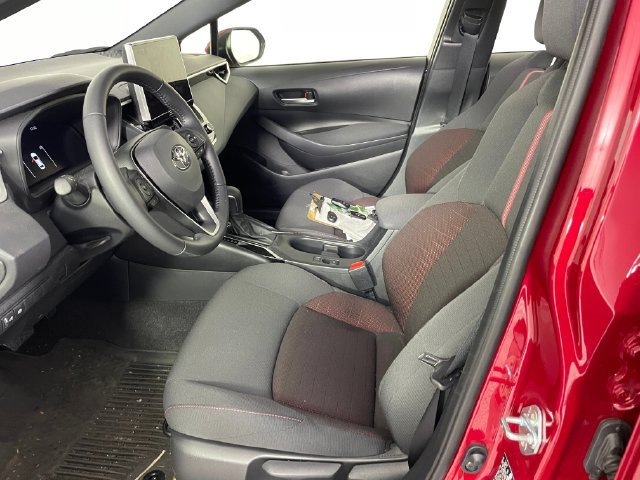 Used 2026 Toyota Corolla SE w/ SE Package FWD image 2