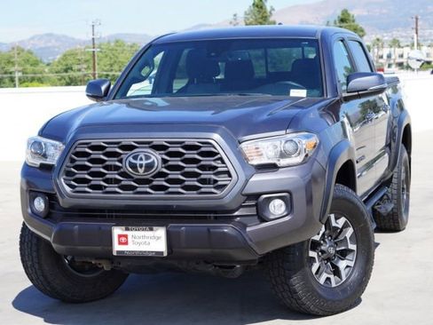 Certified 2021 Toyota Tacoma TRD Off-Road w/ Technology Package AWD/4WD image 4