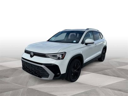 New 2025 Volkswagen Taos SE