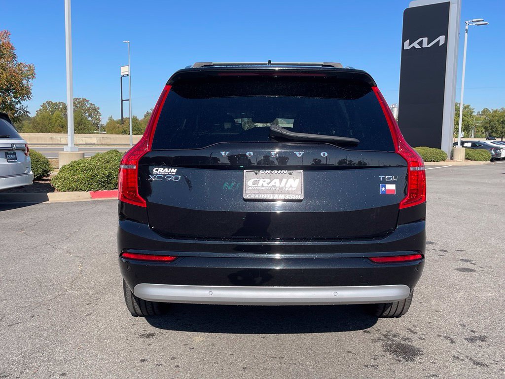 Used 2022 Volvo XC90 T5 Momentum AWD/4WD image 6