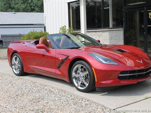 Used 2015 Chevrolet Corvette Stingray Convertible w/ 2LT Preferred Equipment Group RWD image 24