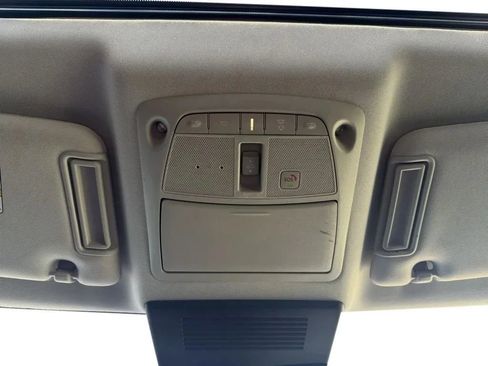 Used 2023 Nissan Armada SL w/ Captain's Chairs Package image 20