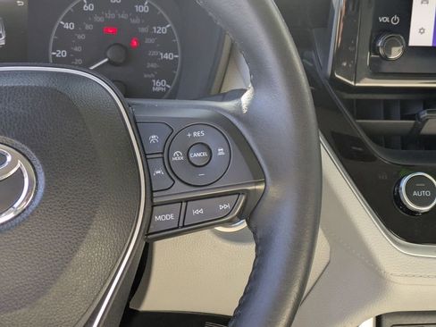 Used 2023 Toyota Corolla Cross LE image 14