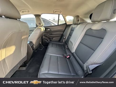 Used 2024 Chevrolet Trax ACTIV w/ Driver Confidence Package FWD image 29