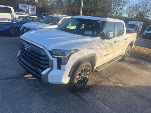 Used 2025 Toyota Tundra Limited image 3