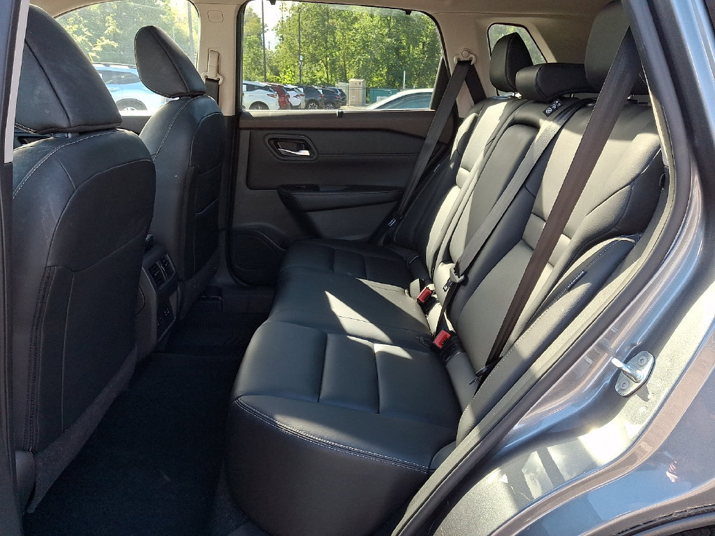 Certified 2023 Nissan Rogue SL w/ SL Premium Package AWD/4WD image 11