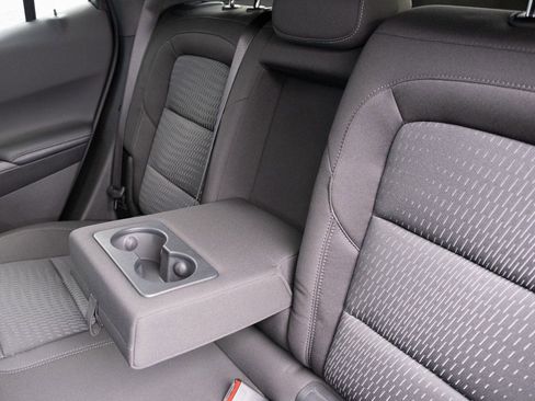 New 2026 Chevrolet Equinox LT AWD/4WD image 16