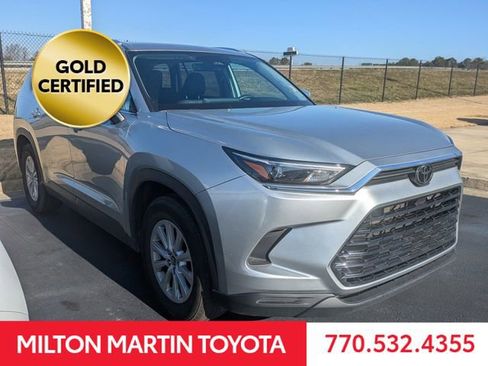 Certified 2025 Toyota Grand Highlander FWD image 2