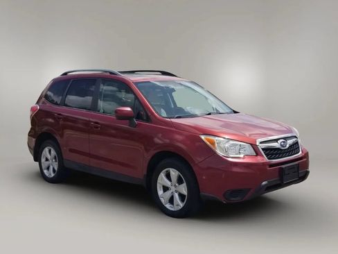 Used 2014 Subaru Forester 2.5i Premium w/ All-Weather Package AWD/4WD image 4